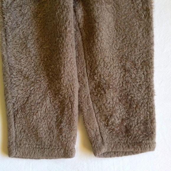 carter's fluffy taupe neutral fleece pants 24 months baby toddler - Picture 3 of 6